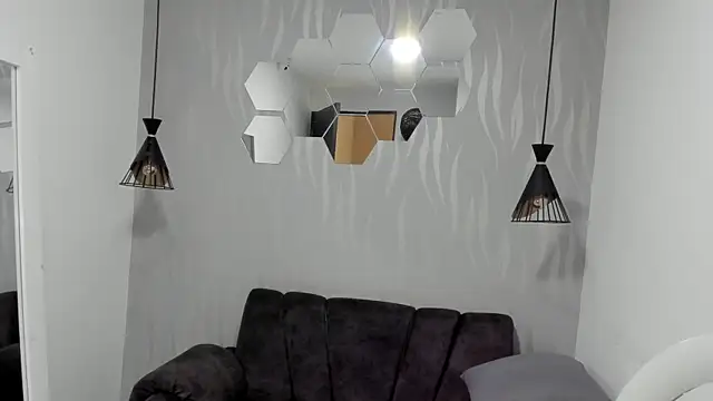 Snapshot of julietha_foxy chatting on 4, 7, 2026 julietha foxy online show from 4, 7, 2026