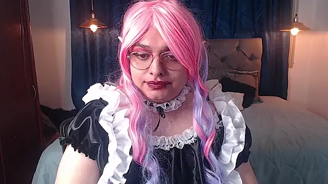 luna snow  online show from 15, 4, 2026