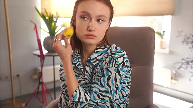 AlvaCatterton online show from 17, 4, 2026