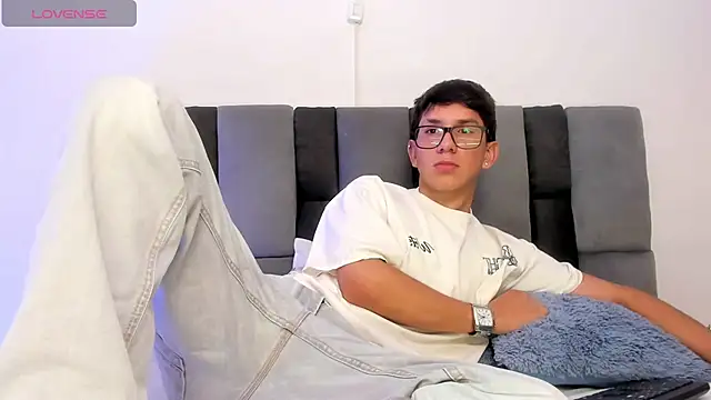 Adrien silex online show from 15, 4, 2026