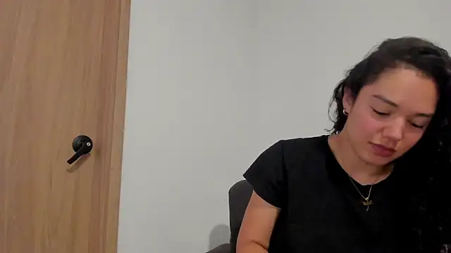 MiaRouseex online show from 27, 5, 2026