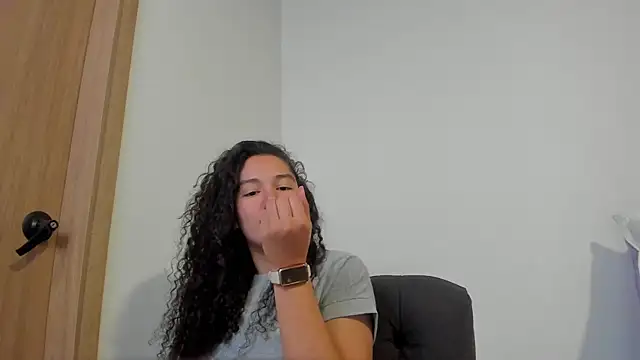 MiaRouseex online show from 15, 5, 2026