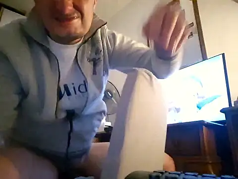 Snapshot of matteopeder chatting on 17, 5, 2026 matteopeder online show from 17, 5, 2026