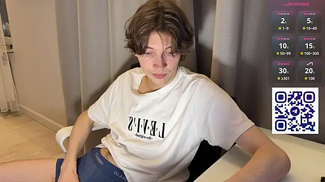 Snapshot of swaggenjoyer chatting on 9, 6, 2026 swaggenjoyer online show from 9, 6, 2026