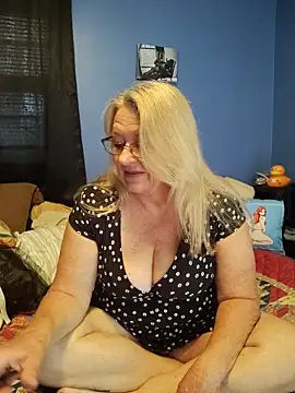 Snapshot of RavensLove chatting on 29, 5, 2026 RavensLove online show from 29, 5, 2026