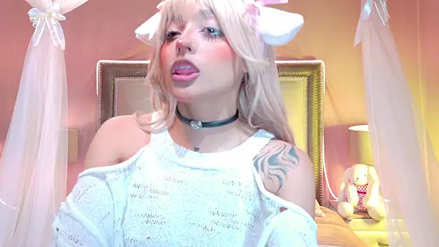Snapshot of VaLuu__ chatting on 16, 7, 2026 VaLuu online show from 16, 7, 2026