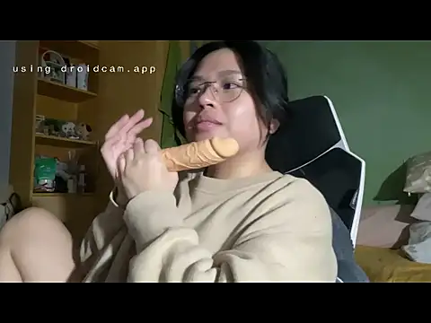 Snapshot of AshiWashi13 chatting on 17, 4, 2026 AshiWashi13 online show from 17, 4, 2026
