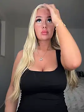 Vanillaheavennn online show from 14, 4, 2026