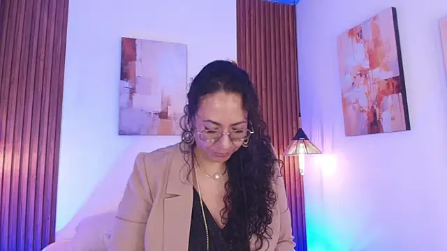 Velvet Curly online show from 11, 5, 2026