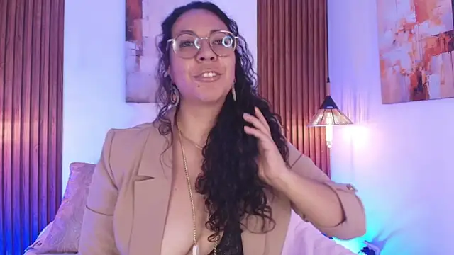 Velvet Curly online show from 11, 5, 2026