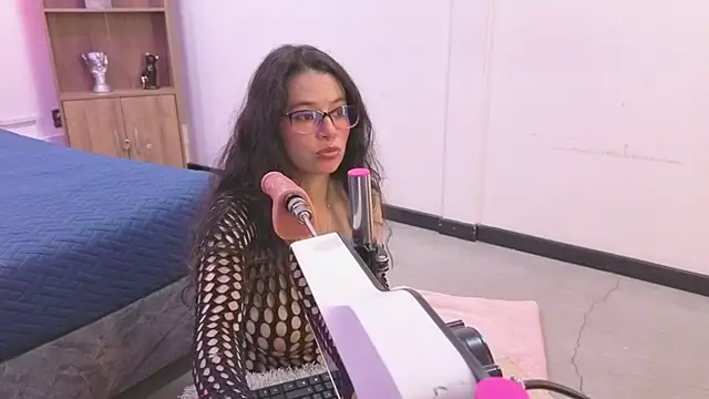 Samantha bloww1 online show from 22, 4, 2026