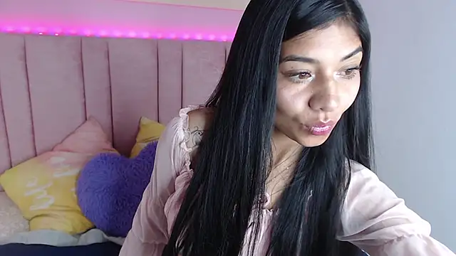 Snapshot of Shamel_Brm chatting on 2, 6, 2026 Shamel Brm online show from 2, 6, 2026