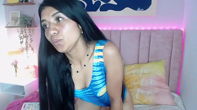 Snapshot of Shamel_Brm chatting on 17, 6, 2026 Shamel Brm online show from 17, 6, 2026