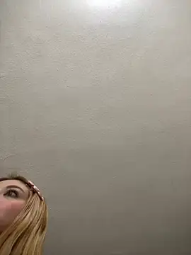 Bunnysweet95 online show from 30, 4, 2026