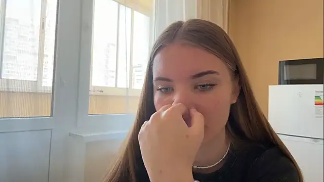 Snapshot of doana_bebriti chatting on 18, 6, 2026 doana bebriti online show from 18, 6, 2026