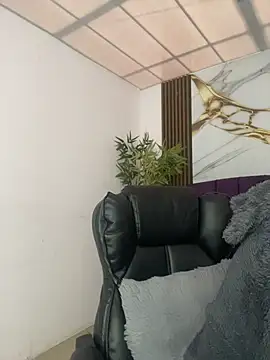 Snapshot of lia_ec chatting on 4, 7, 2026 lia ec online show from 4, 7, 2026