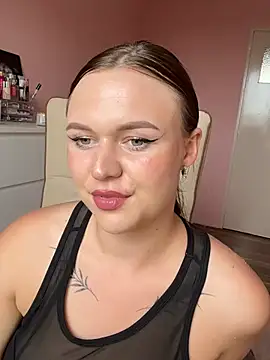 Snapshot of SweetLikaaa chatting on 31, 5, 2026 SweetLikaaa online show from 31, 5, 2026