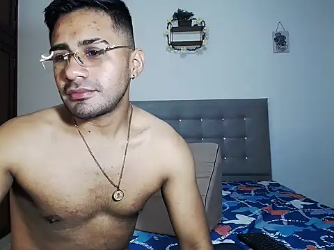 zeussexyhot online show from 21, 4, 2026