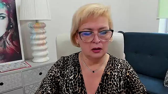 Snapshot of luna_xfantasy chatting on 14, 5, 2026 luna xfantasy online show from 14, 5, 2026