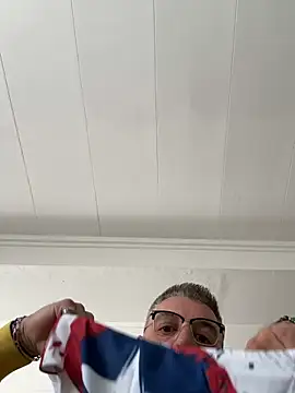 Vincent21x5 online show from 22, 4, 2026