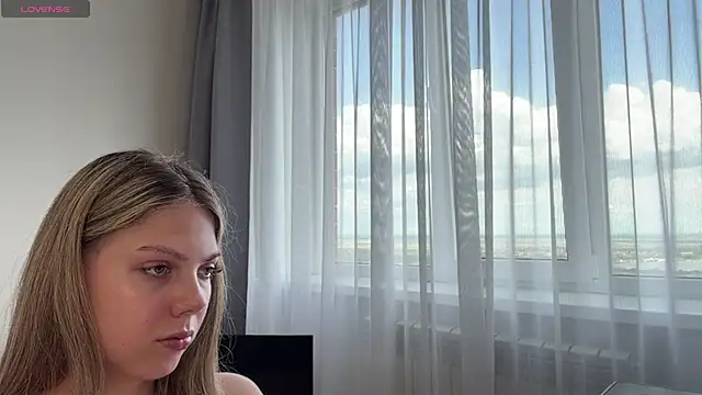Snapshot of SavageSigh chatting on 28, 5, 2026 SavageSigh online show from 28, 5, 2026
