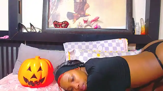 Snapshot of YoungBarbiexx chatting on 5, 6, 2026 YoungBarbiexx online show from 5, 6, 2026