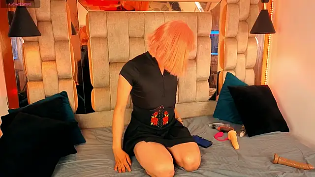 Dylan Cooper1 online show from 22, 4, 2026