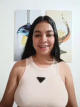 Snapshot of Silvana2927 chatting on 18, 7, 2026 Silvana2927 online show from 18, 7, 2026