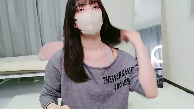 Snapshot of Hcup_leo chatting on 6, 5, 2026 Hcup leo online show from 6, 5, 2026