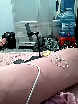 Snapshot of Labury chatting on 16, 4, 2026 Labury online show from 16, 4, 2026