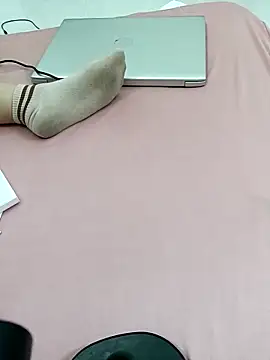 Snapshot of Labury chatting on 15, 4, 2026 Labury online show from 15, 4, 2026