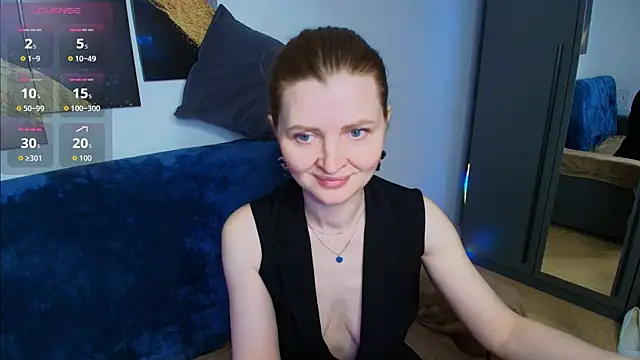 Snapshot of Liza__Evans chatting on 2, 6, 2026 Liza Evans online show from 2, 6, 2026