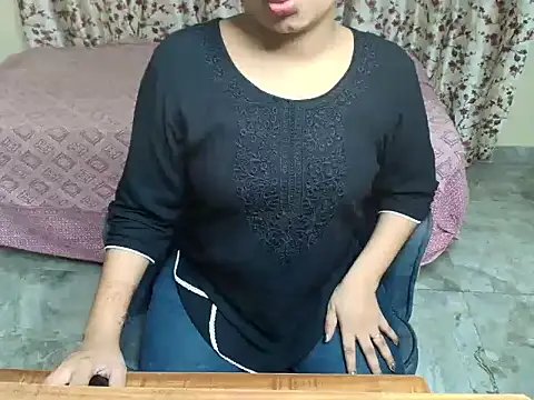 Snapshot of Avni-kumarii chatting on 5, 6, 2026 Avni-kumarii online show from 5, 6, 2026