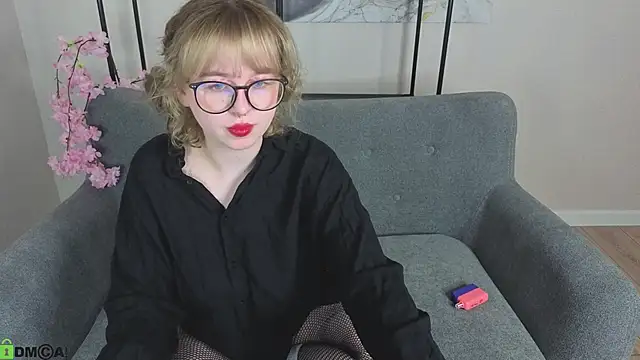Helen Carson online show from 29, 4, 2026