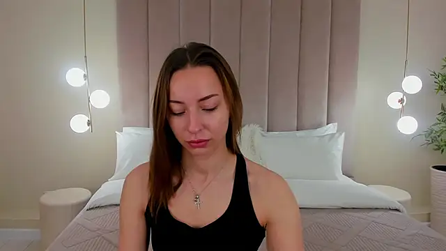 NicoleHarris online show from 11, 5, 2026