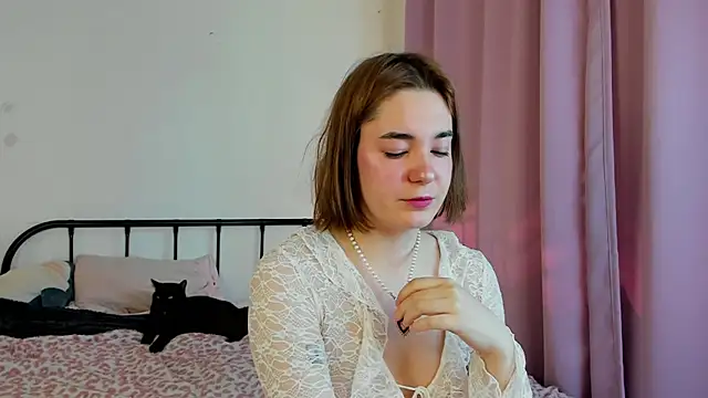 LiyaFly online show from 3, 5, 2026