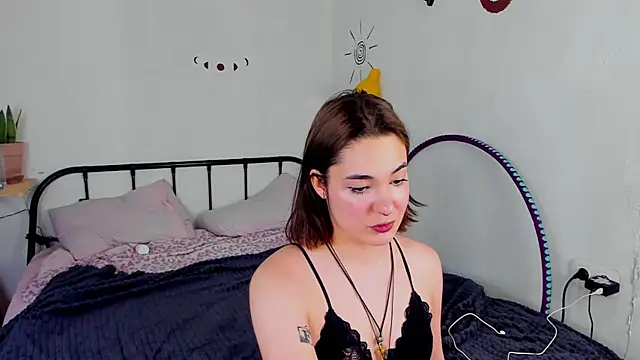 LiyaFly online show from 5, 6, 2026