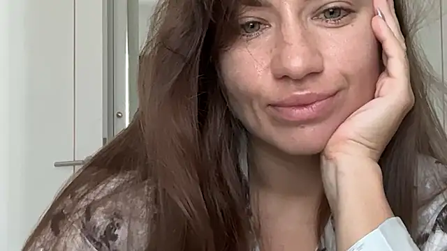 Snapshot of missRorian chatting on 16, 4, 2026 missRorian online show from 16, 4, 2026