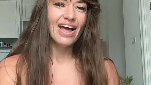 Snapshot of missRorian chatting on 15, 6, 2026 missRorian online show from 15, 6, 2026