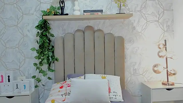 Snapshot of katherine_glow chatting on 29, 6, 2026 katherine glow online show from 29, 6, 2026