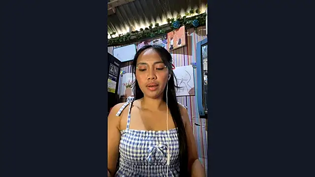 DagnySzeto online show from 17, 4, 2026