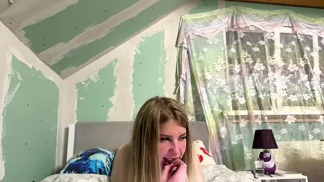 Snapshot of Skinny_girl_ chatting on 29, 5, 2026 Skinny girl online show from 29, 5, 2026