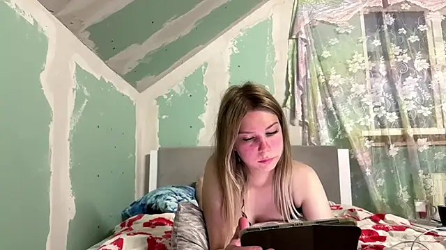 Snapshot of Skinny_girl_ chatting on 9, 6, 2026 Skinny girl online show from 9, 6, 2026