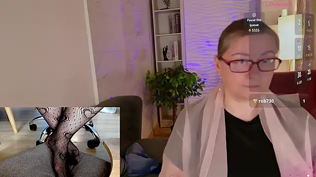 Snapshot of Alexandra_Kind chatting on 20, 5, 2026 Alexandra Kind online show from 20, 5, 2026