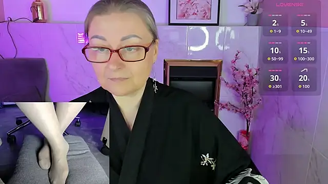Snapshot of Alexandra_Kind chatting on 29, 5, 2026 Alexandra Kind online show from 29, 5, 2026
