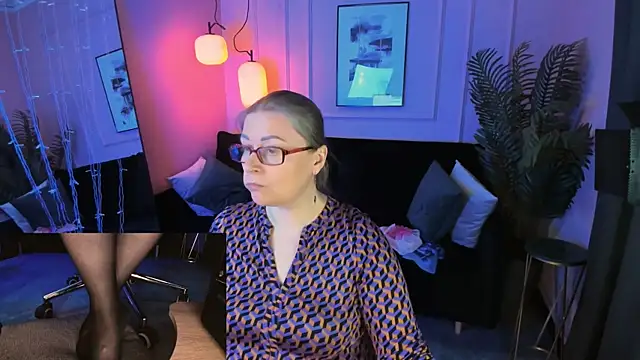 Snapshot of Alexandra_Kind chatting on 28, 4, 2026 Alexandra Kind online show from 28, 4, 2026