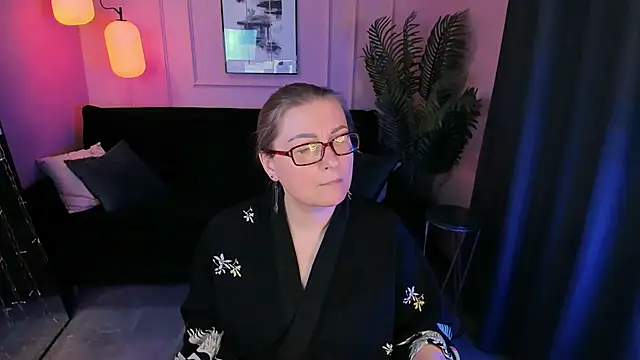 Alexandra Kind online show from 15, 4, 2026