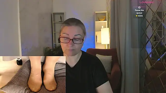 Snapshot of Alexandra_Kind chatting on 24, 5, 2026 Alexandra Kind online show from 24, 5, 2026