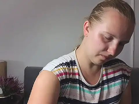 Snapshot of RoseTeacherX chatting on 26, 5, 2026 RoseTeacherX online show from 26, 5, 2026