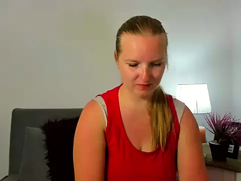 Snapshot of RoseTeacherX chatting on 4, 5, 2026 RoseTeacherX online show from 4, 5, 2026